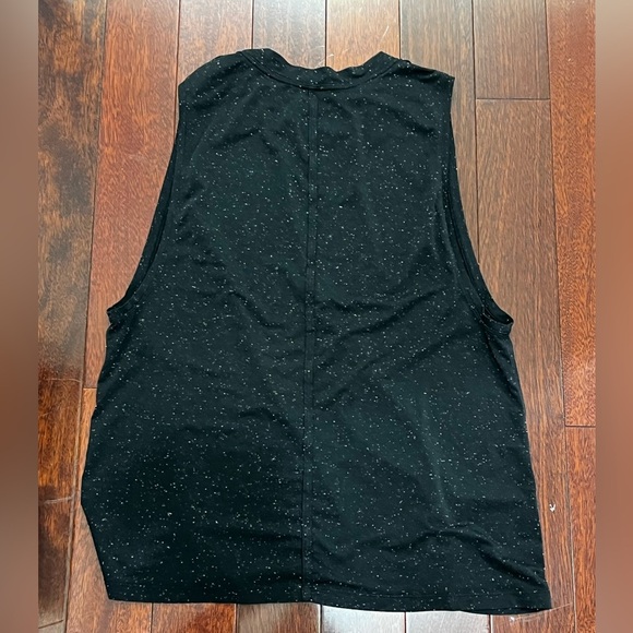 Lululemon Black Sleeveless Top with stars - Picture 4 of 6